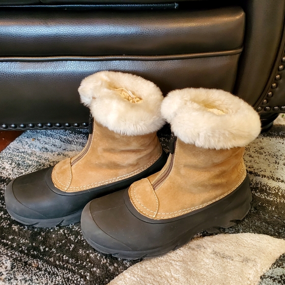 SOREL Winter Weather Boots - Size 6 (EUC) - Picture 10 of 11